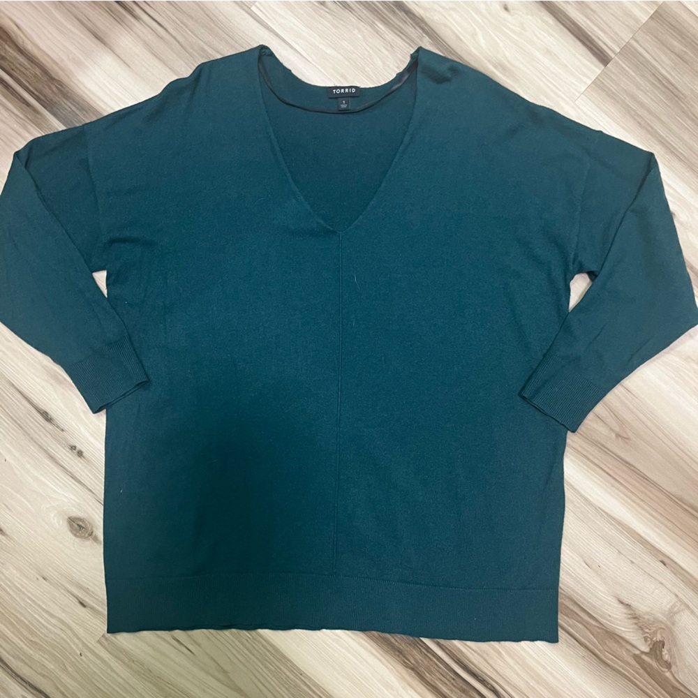 Torrid Pullover Drop Shoulder Emerald Green Sweater Size 1 - Picture 3 of 8